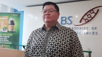 Mengenal Prof. Raymond Tjandrawinata, Farmakolog Molekuler yang Jadi Saintis Top Indonesia Versi AD Scientic