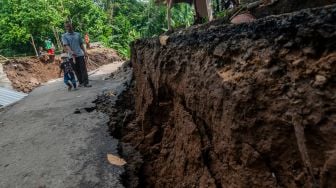 Pergerakan Tanah Meluas di Kadupandak Cianjur, 63 Rumah Rusak, Ratusan Warga Mengungsi