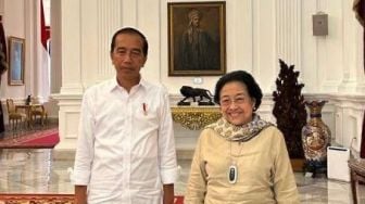 Prabowo Diminta Segera Akhiri Konflik Jokowi-Megawati, atau Kehilangan Investor?