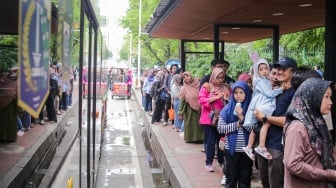 Libur Nataru, Bus Tingkat Wisata Transjakarta Diserbu Warga