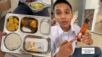 Siswa SMA Kegirangan dapat Makan Bergizi Gratis, Akun Gerindra Suruh Bawa Sambal Sendiri dari Rumah