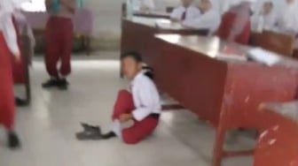 Heboh Siswa SD di Medan Belajar di Lantai Gegara Tunggak SPP