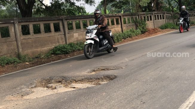 Mudik Lebaran 2024 Sebentar Lagi, Kapan Pemkot Bekasi Selesaikan Perbaikan Jalan Rusak?