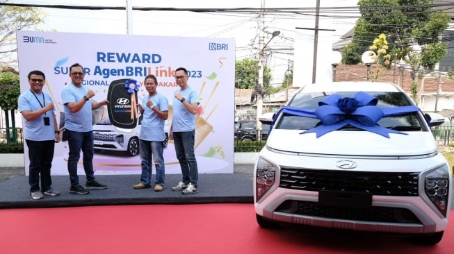 BRI Beri Hadiah Mobil untuk AgenBRILink Berprestasi di Yogyakarta